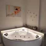 Deluxe Romantic *