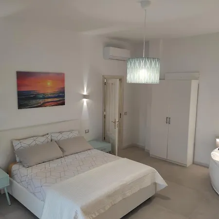 Deluxe Romantic